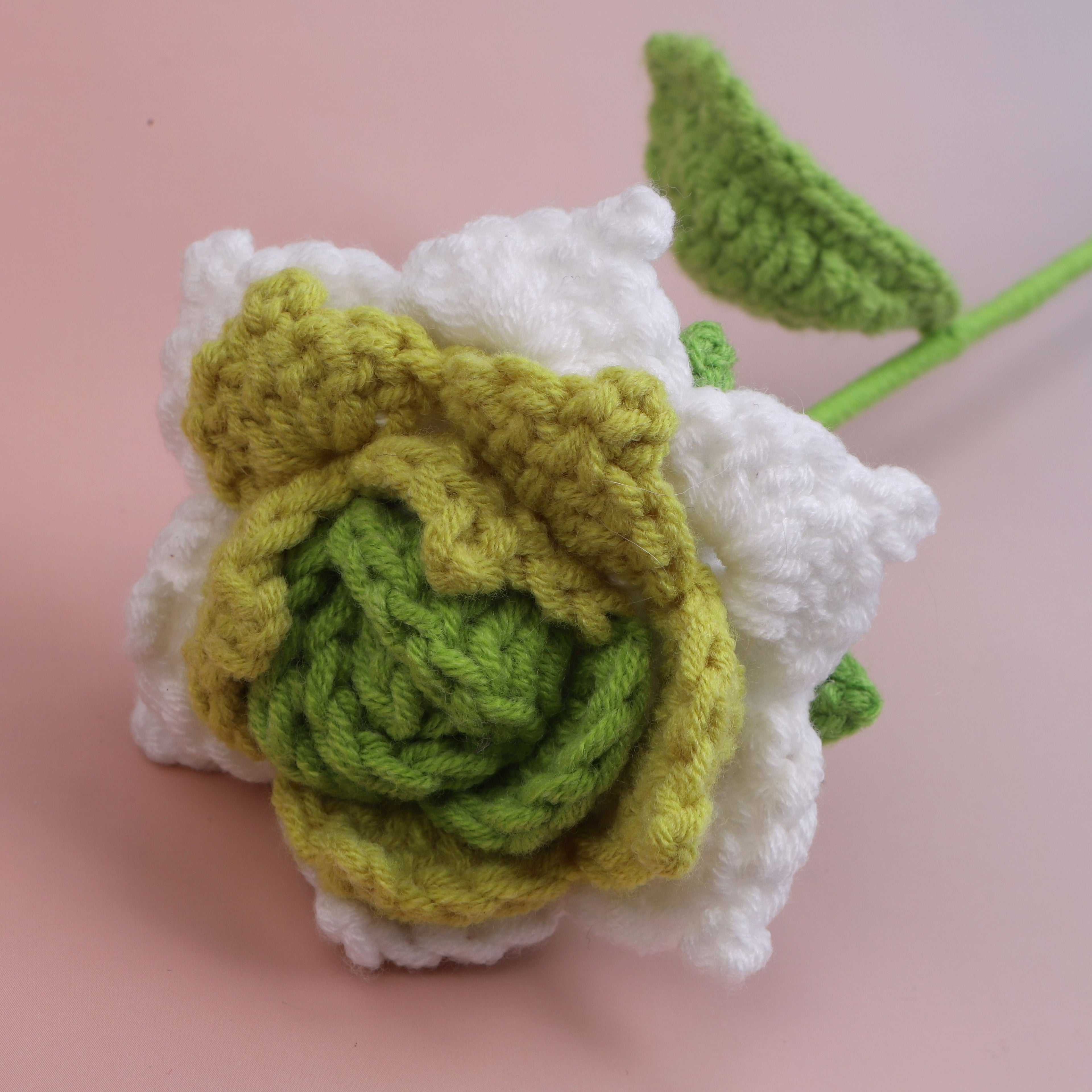 Rose-sharp angle