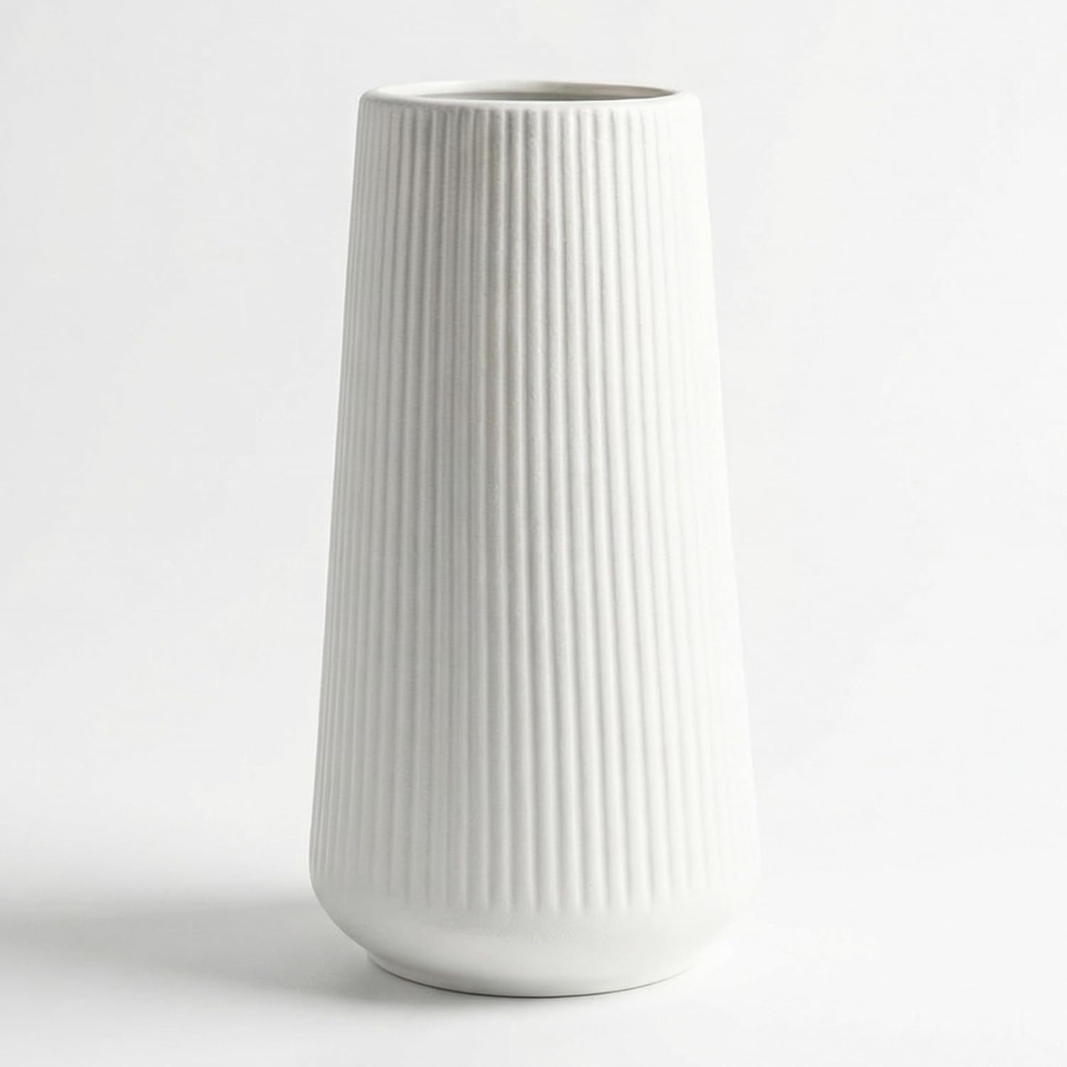 Colette fluted ceramic vase in White, Taper shape, matte finish